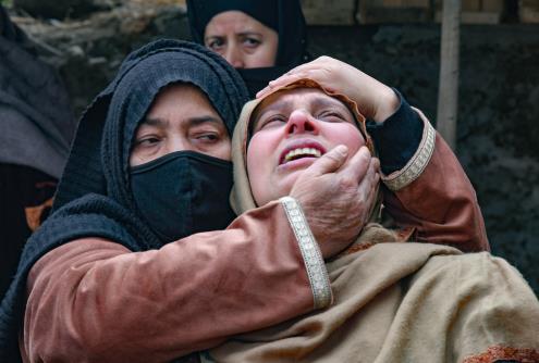 Family members of the retired senior superintendent of police (SSP) Mohammad Shafi breaks down after he was shot dead by terrorists while offering prayers at a mosque , at Gantmulla, in Baramulla on Sunday. 